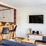 Bulwary Apartment *